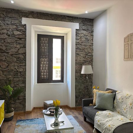 Techas City Center Luxurious Studio Прая Екстериор снимка